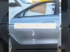 Original disassembled parts of the left and right doors of C-h-ery Tiggo 9