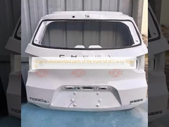 Original disassembled parts of the trunk lid of C-e-ry Tiggo 5x