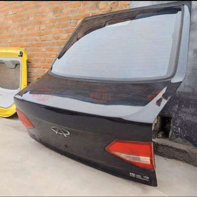 Original disassembled parts of the trunk lid of C-h-ery Qiyun 2 from 2011