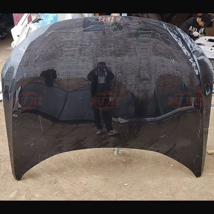 Original disassembled parts of the engine hood of C-h-angan Deep Blue 03 car