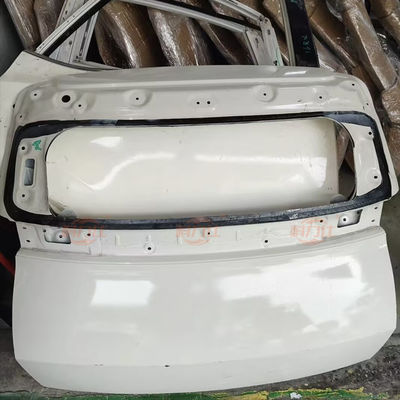قطعات اصلی کارخانه جدا شده از B-Y-D Seagull trunk lid برای مدل های 23 تا 25